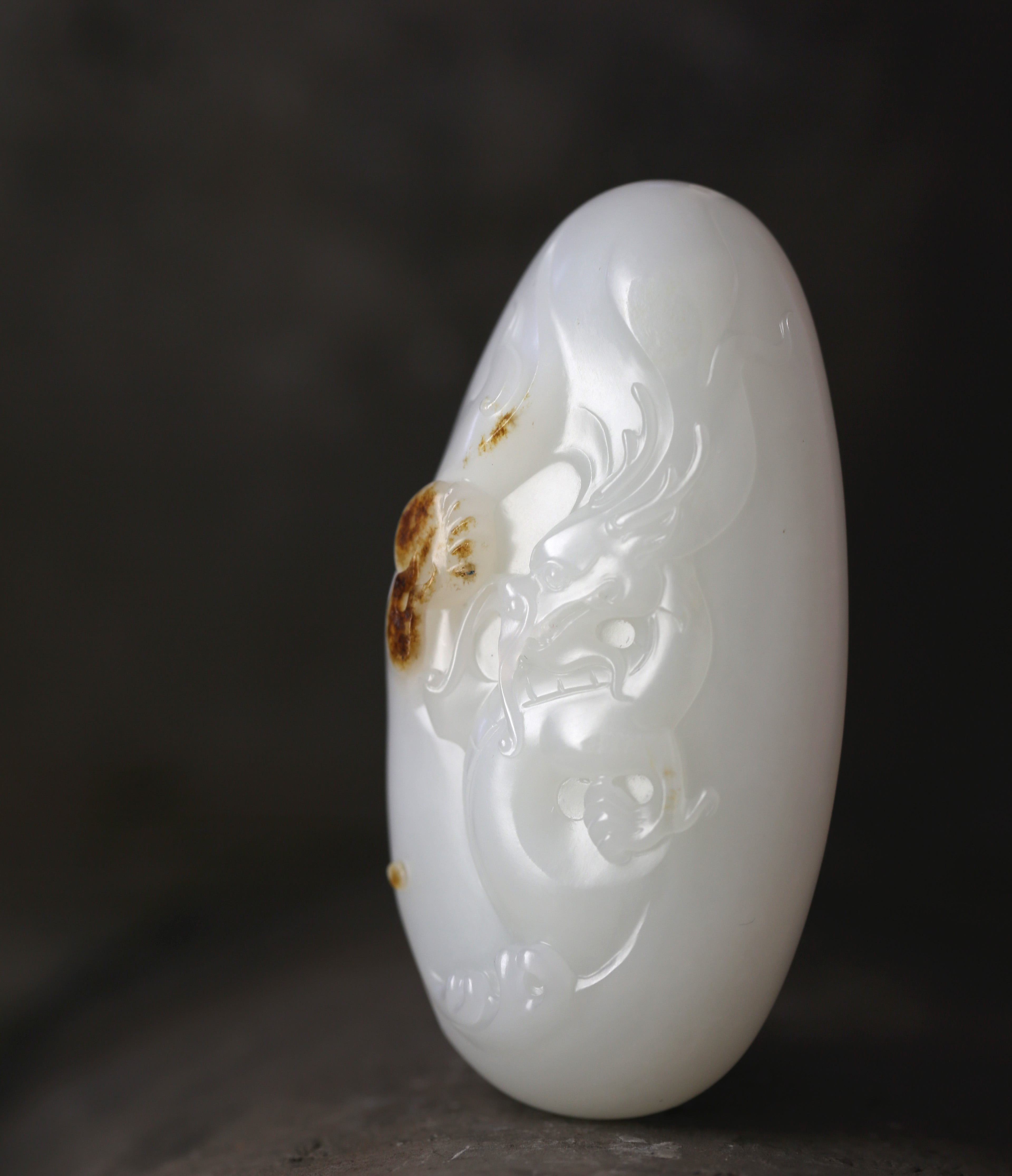 龙行天下